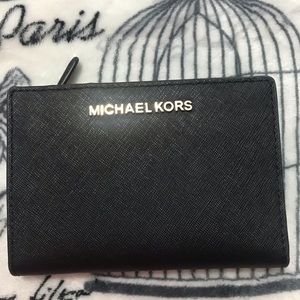 Micheal Kors wallet